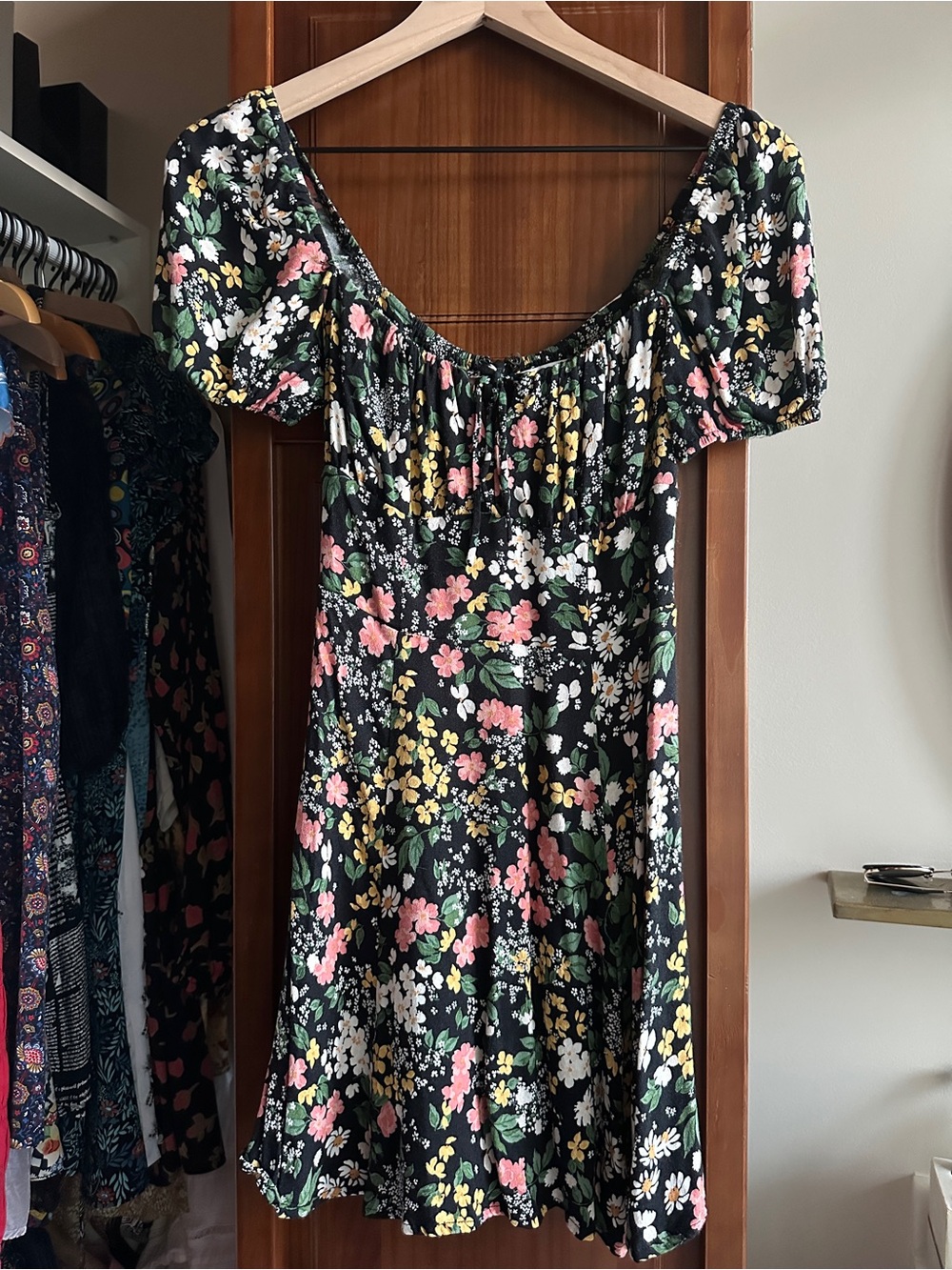 Reformation Floral Puff-Sleeve Mini Dress XS 0 Black with Pink & Yellow Flowers